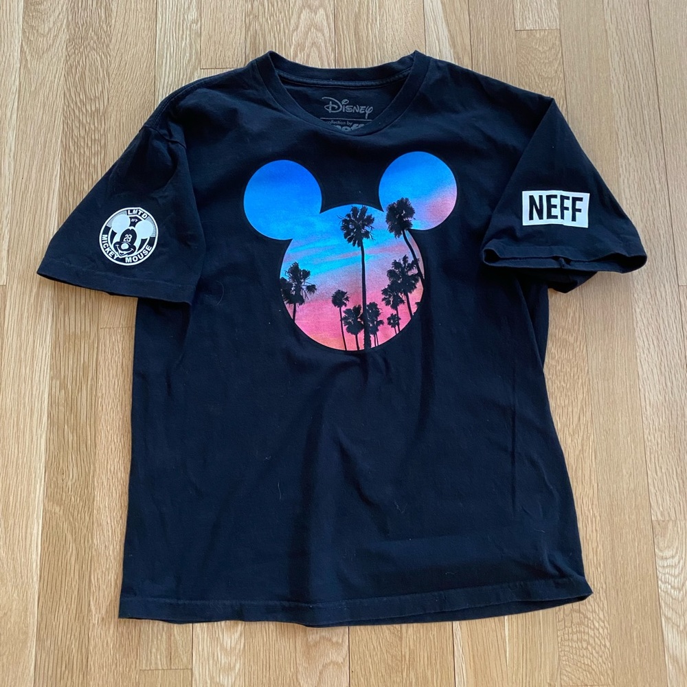 Disney Womens Black Neff Limited Edition Mickey Tee Shirt  /Size XL